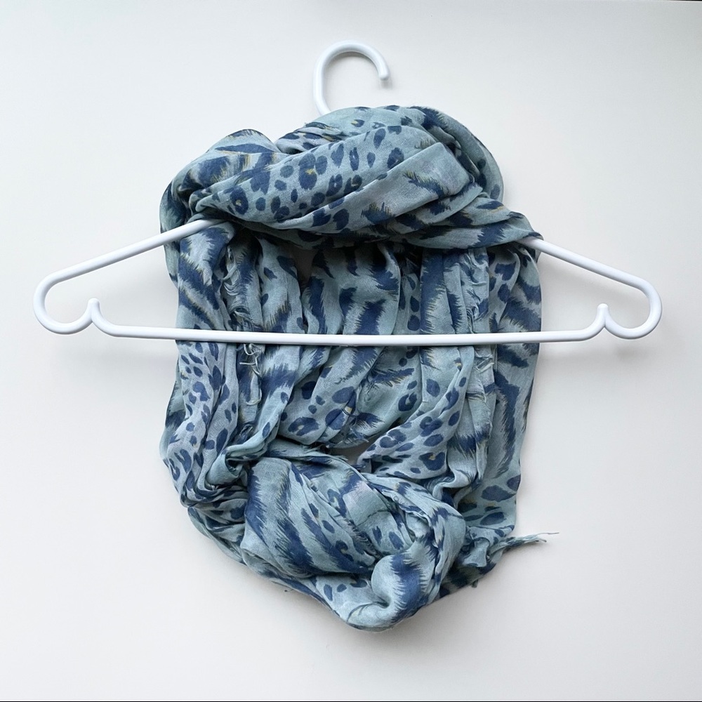 🛍 3/$20 Pattern Scarf - Picture 5 of 15